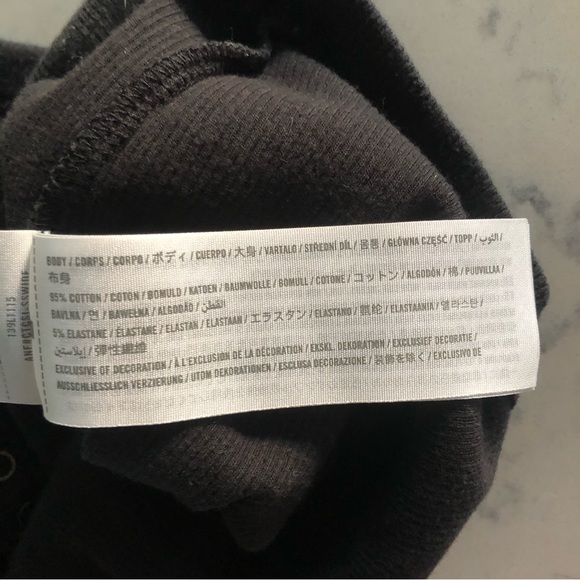 A&F Ribbed Button up Racerback Crop Tank Top - Picture 4 of 4